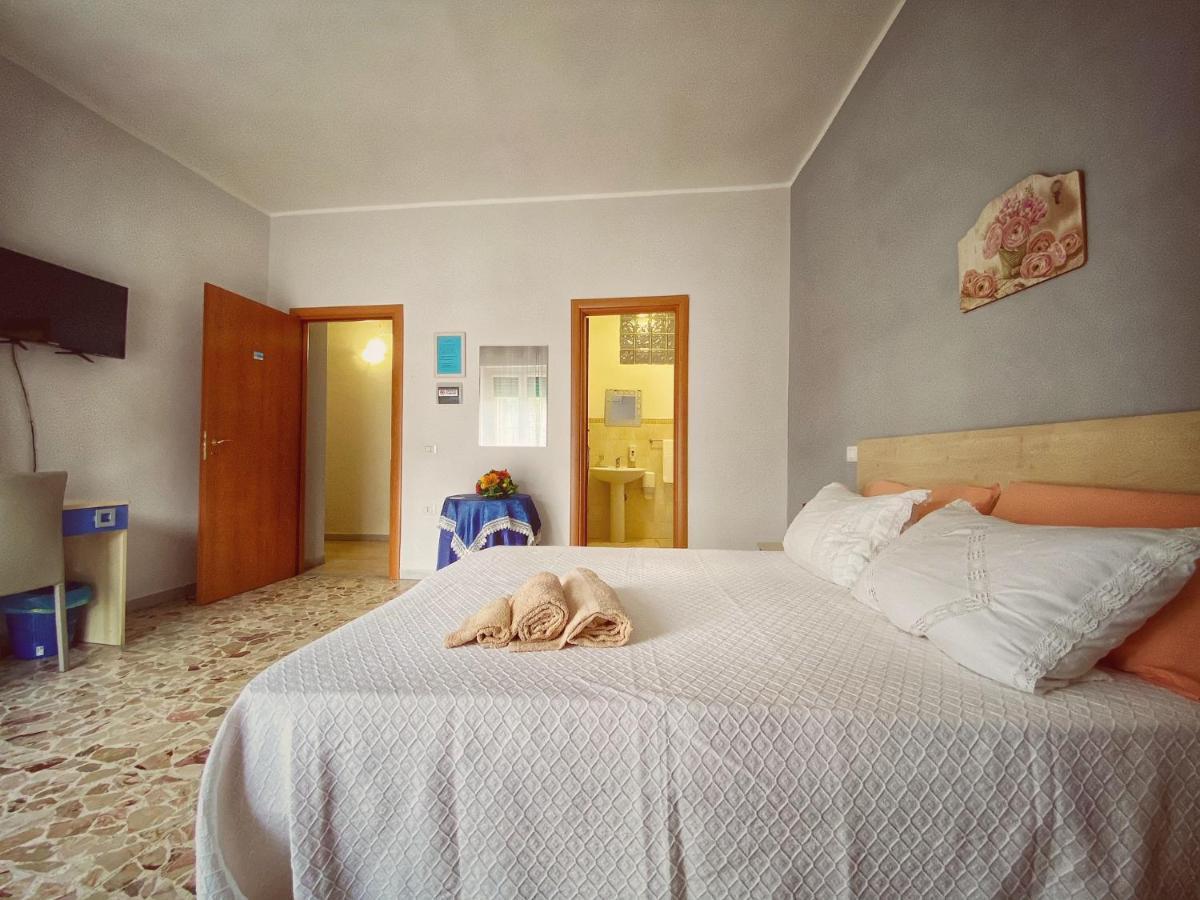 La Pietra Preziosa Bed and Breakfast Crotone Buitenkant foto